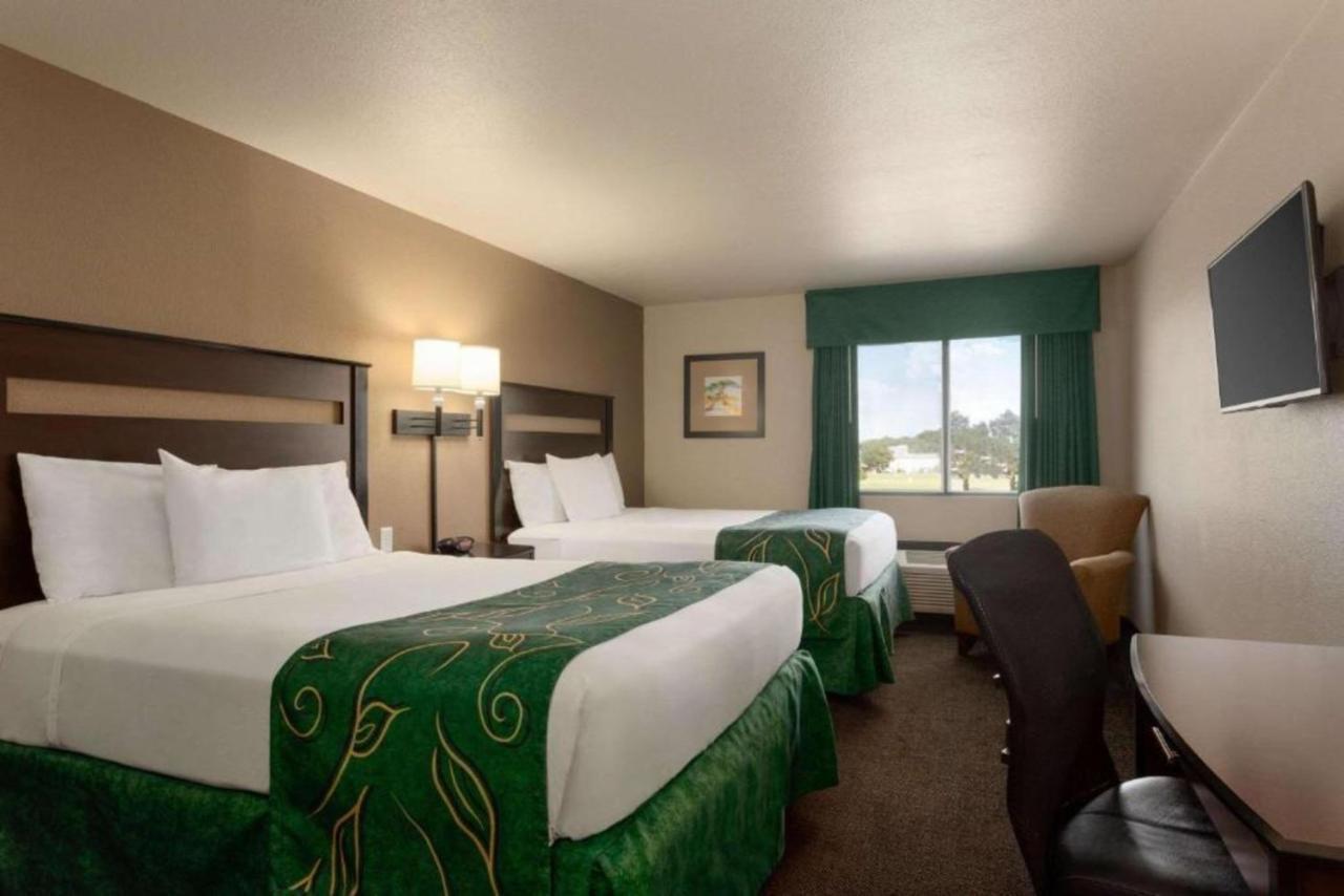 Baymont By Wyndham Wellington Hotel Eksteriør billede